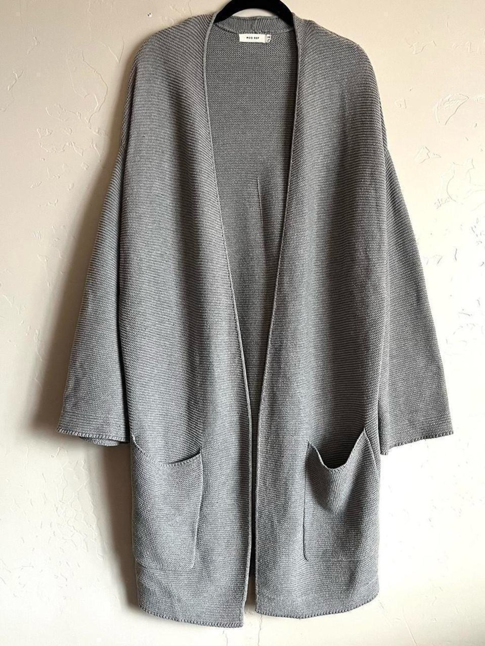 Mod Ref big and cozy light grey knit open front cardigan